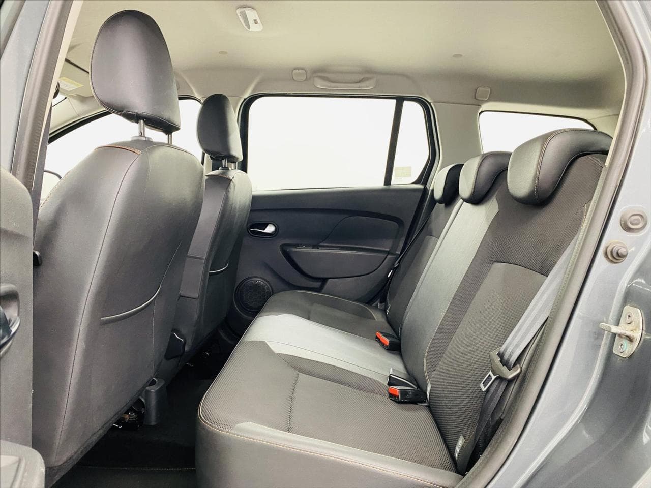 2017 Dacia Logan - 6