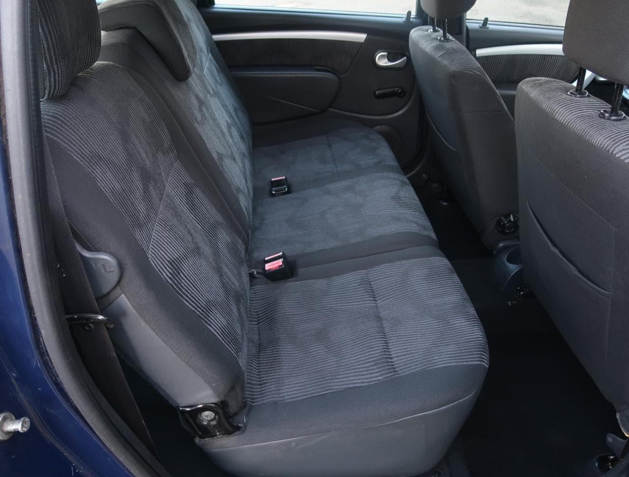 2011 Dacia Logan - 13