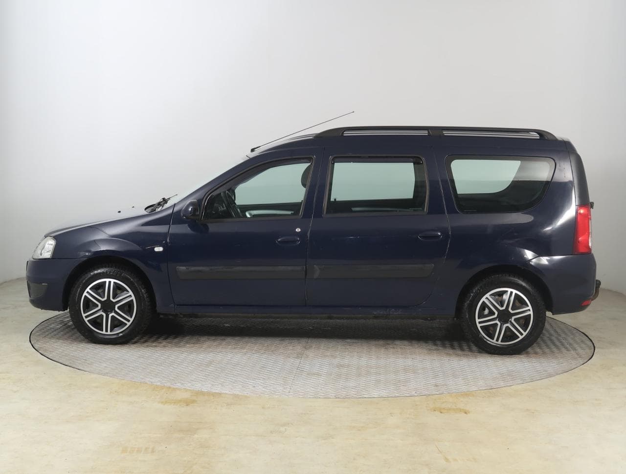 2011 Dacia Logan - 4