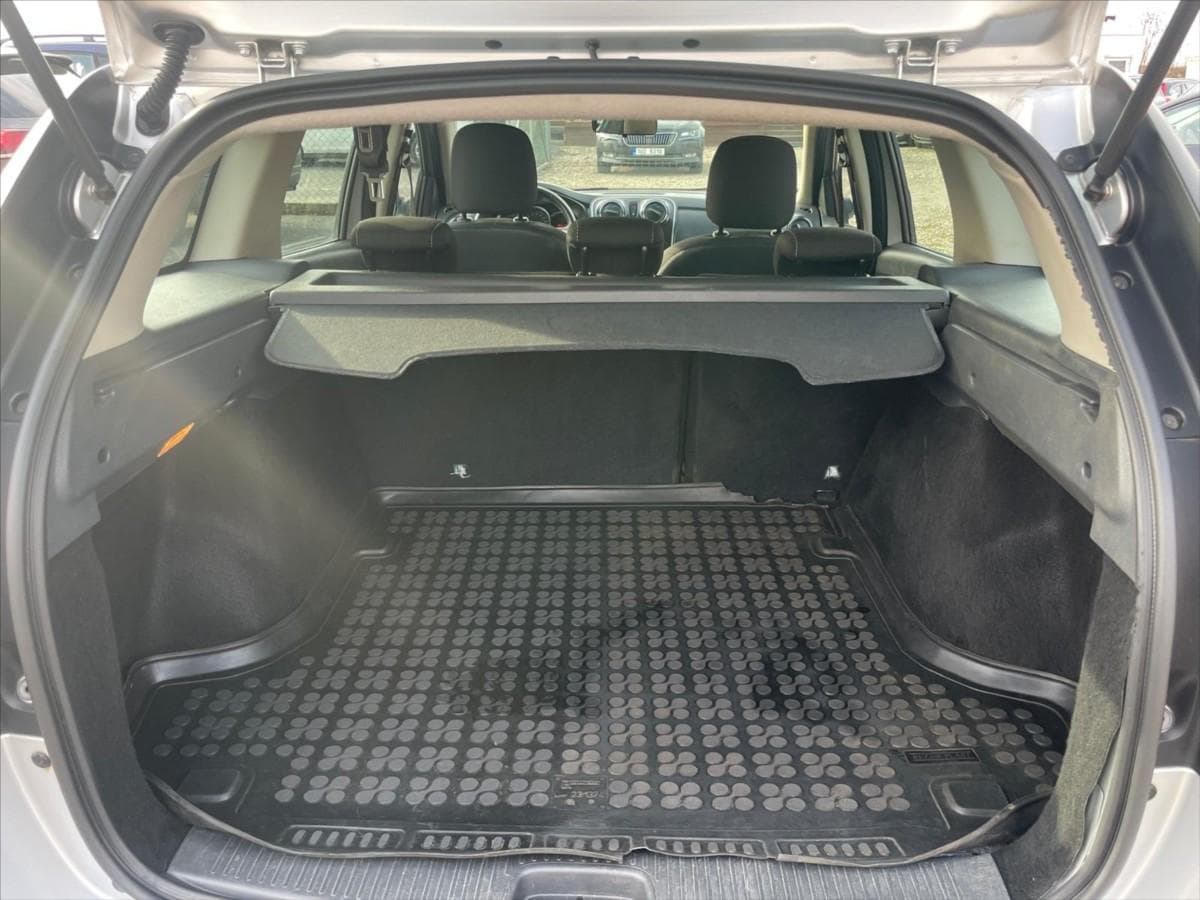 2017 Dacia Logan - 12