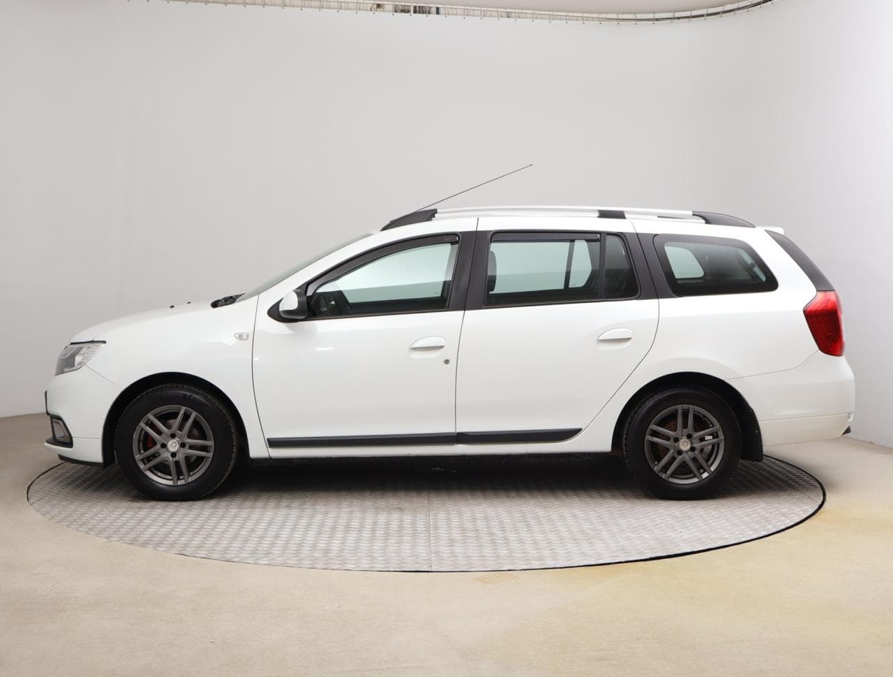 2019 Dacia Logan - 7