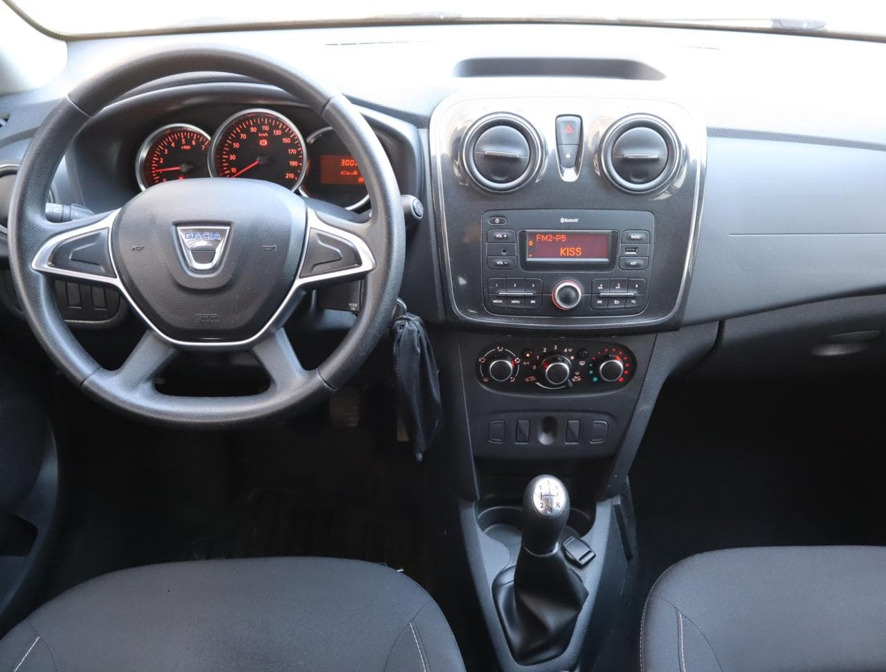 2019 Dacia Logan - 19