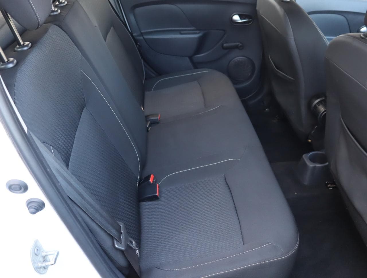 2019 Dacia Logan - 25