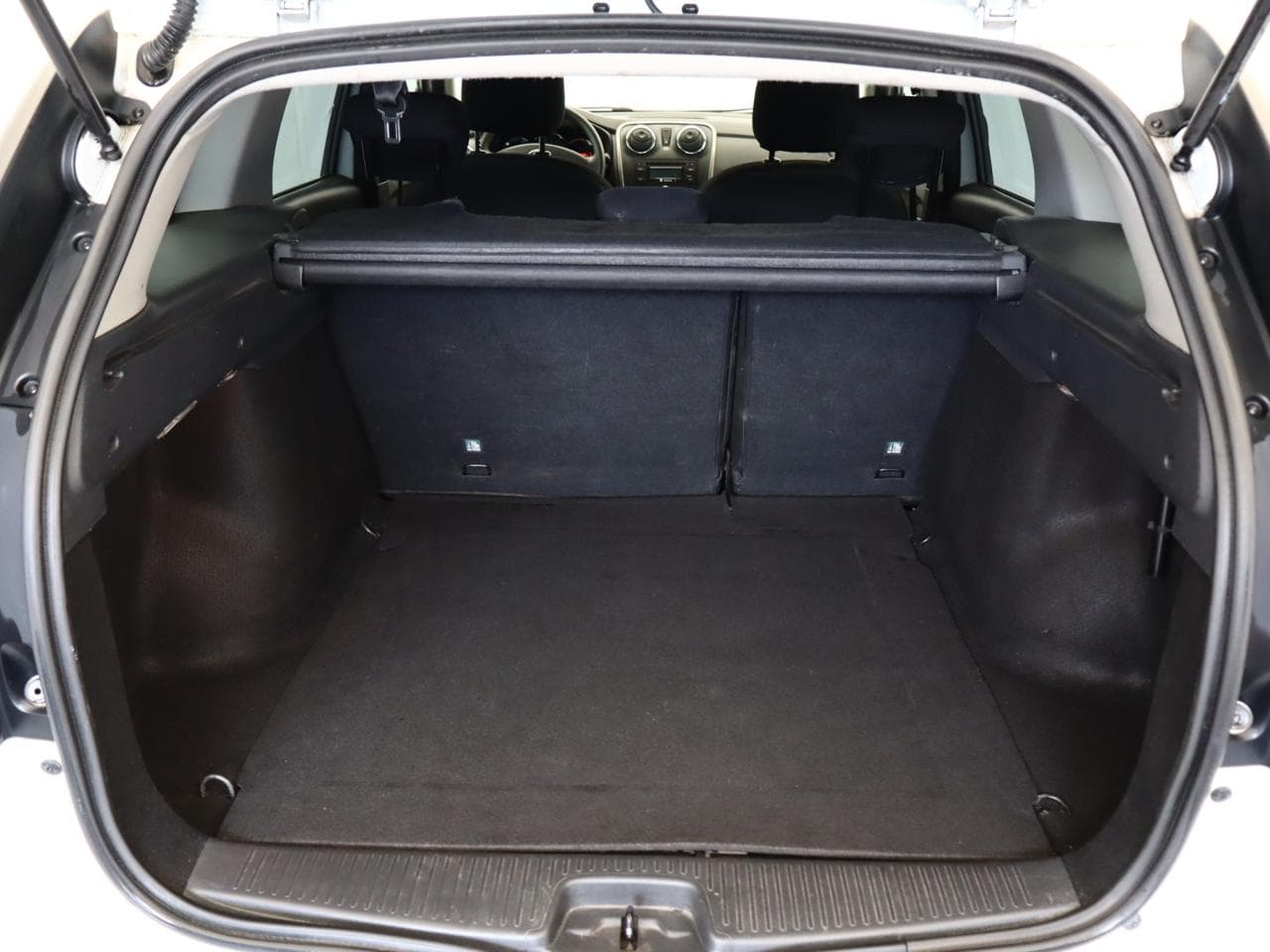 2014 Dacia LOGAN - 17