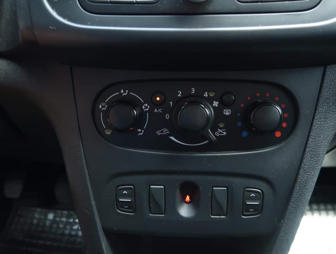 2016 Dacia LOGAN - 20