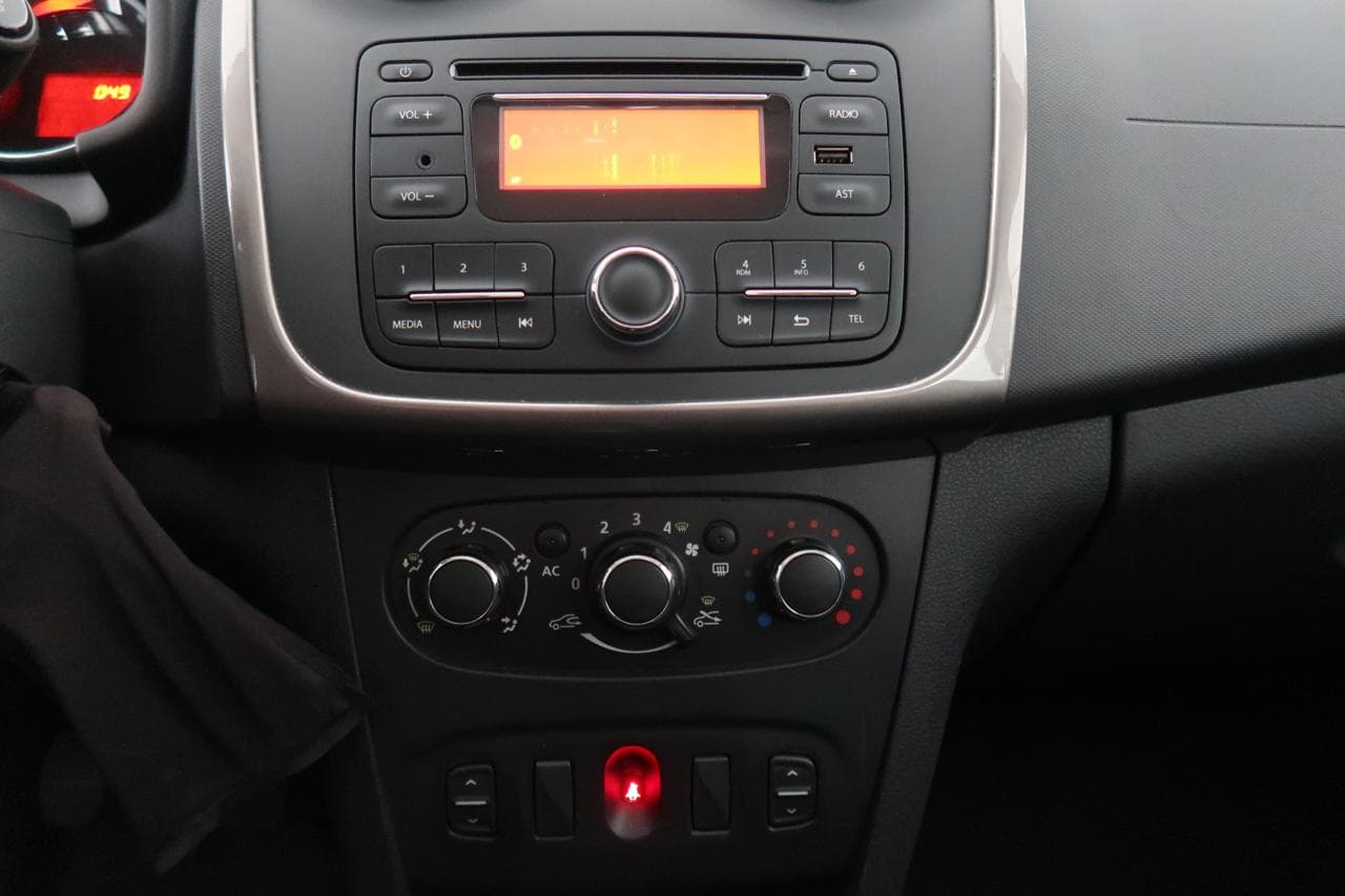 2014 Dacia LOGAN - 18