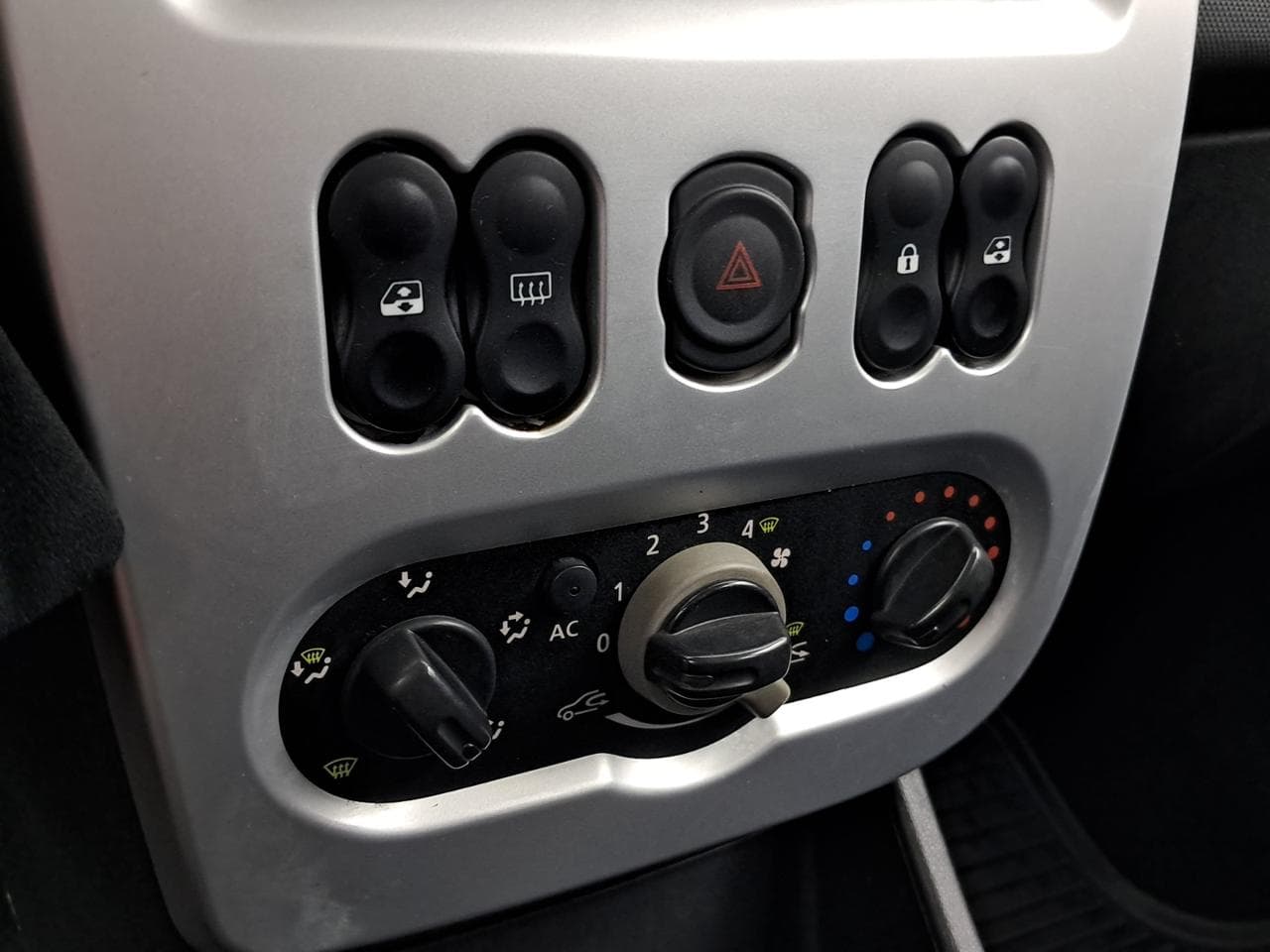 2010 Dacia LOGAN - 20