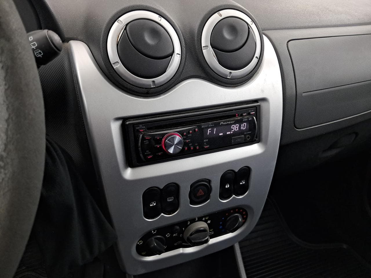 2010 Dacia LOGAN - 18
