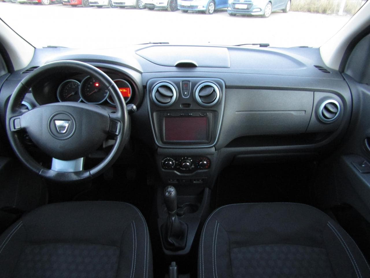 2017 Dacia LODGY - 8