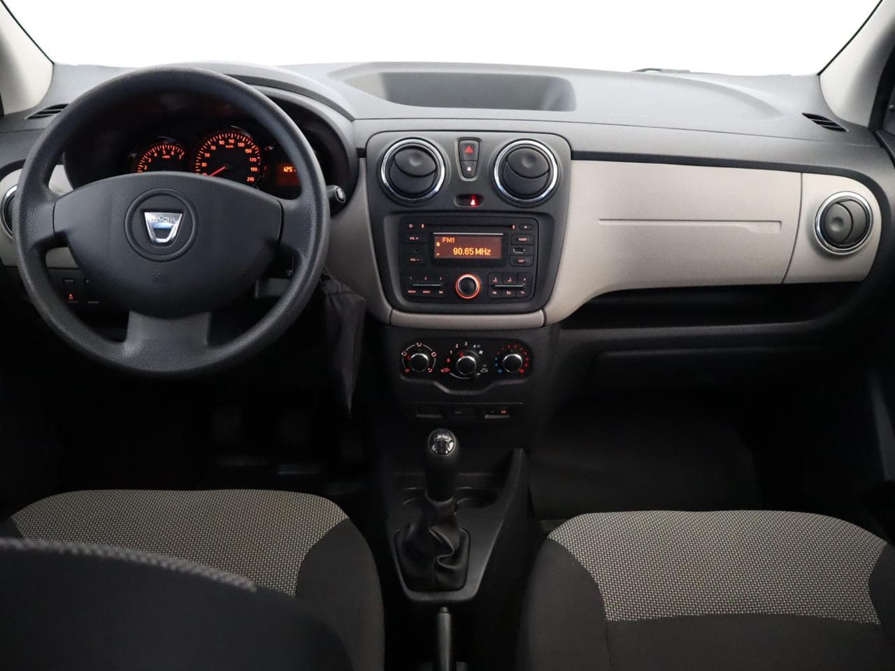 2015 Dacia Lodgy - 9