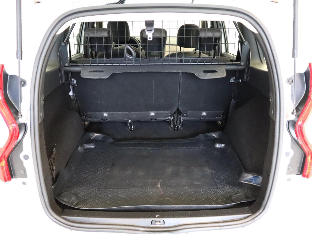 2015 Dacia Lodgy - 17