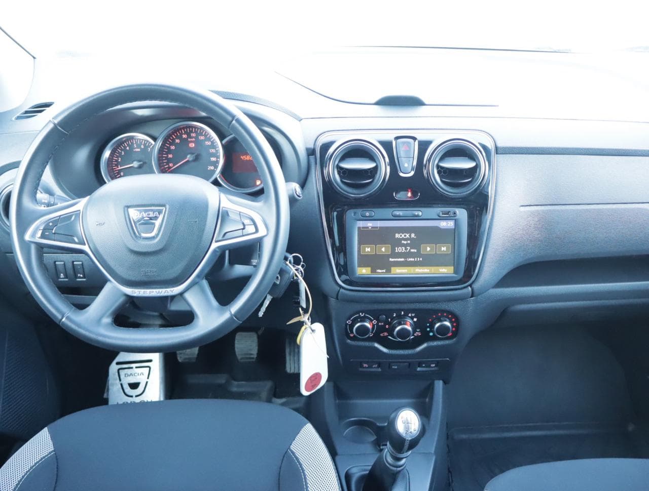 2019 Dacia Lodgy - 10