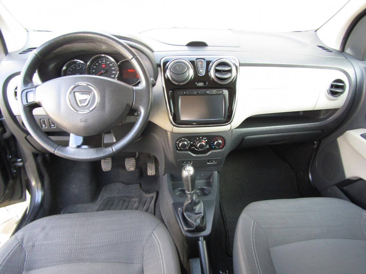 2013 Dacia LODGY - 8