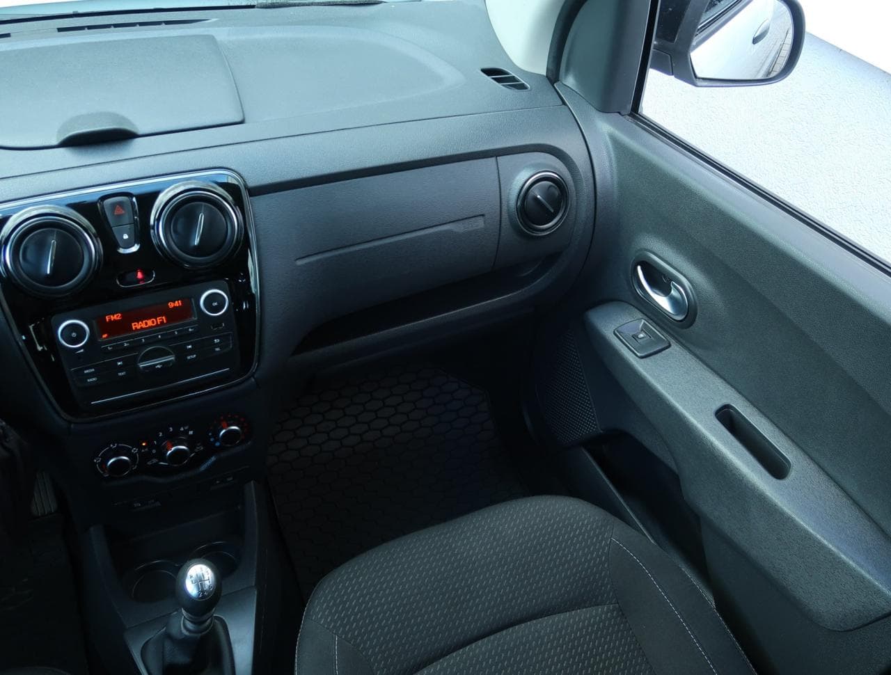 2022 Dacia LODGY - 11