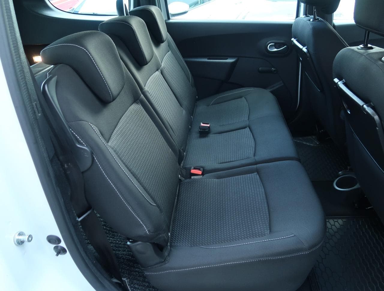 2022 Dacia LODGY - 13
