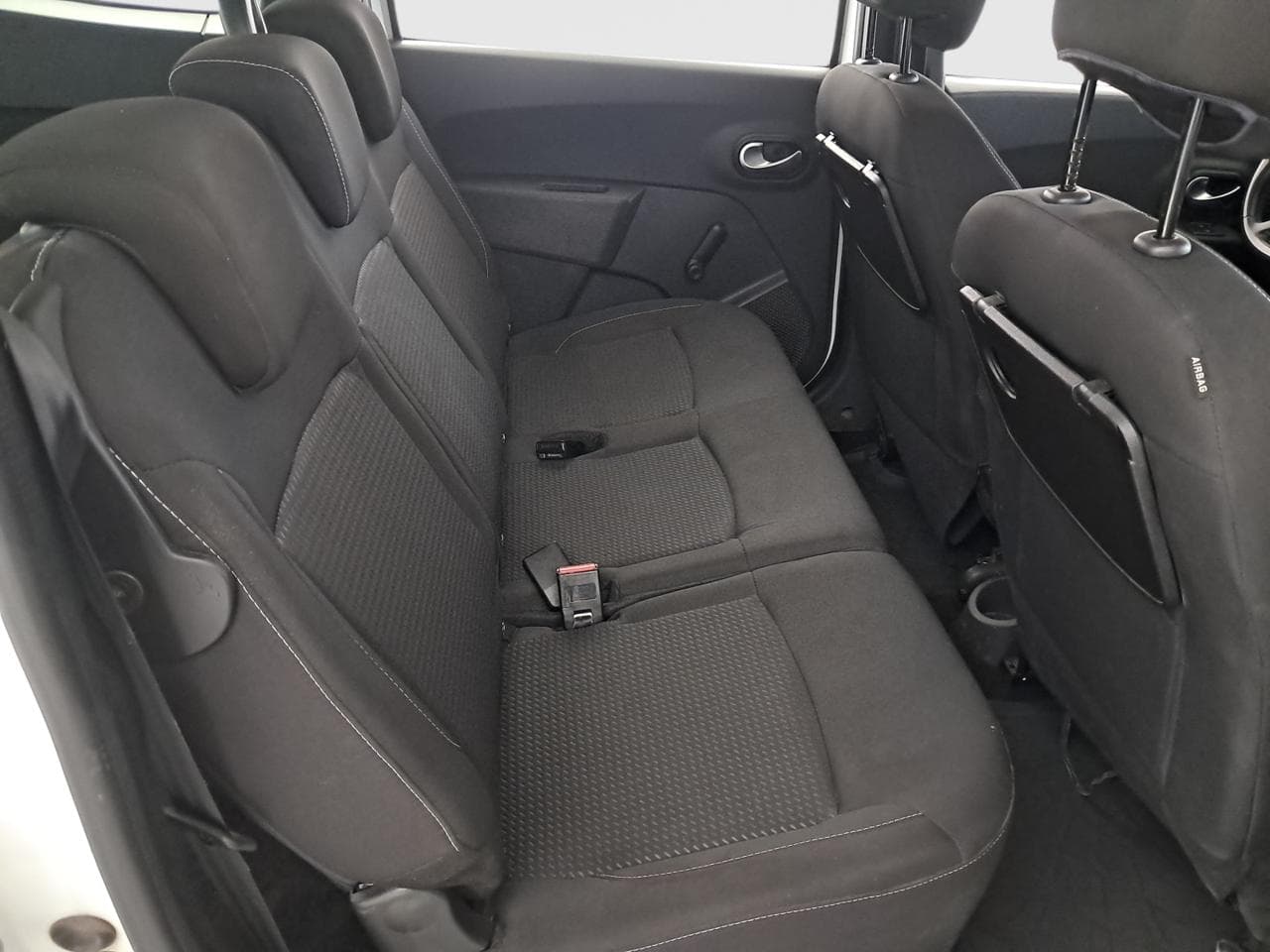 2021 Dacia LODGY - 13