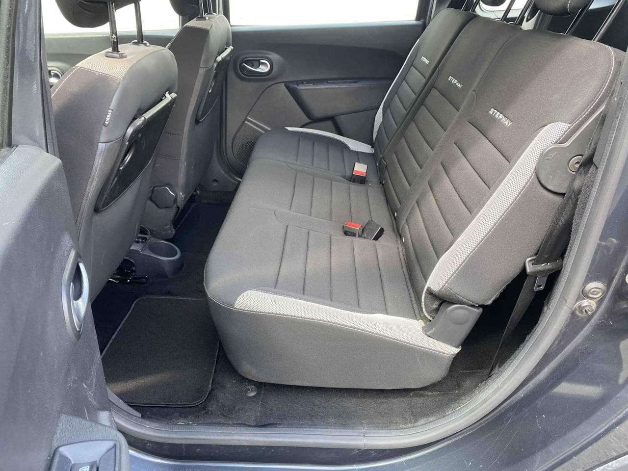 2021 Dacia LODGY - 10