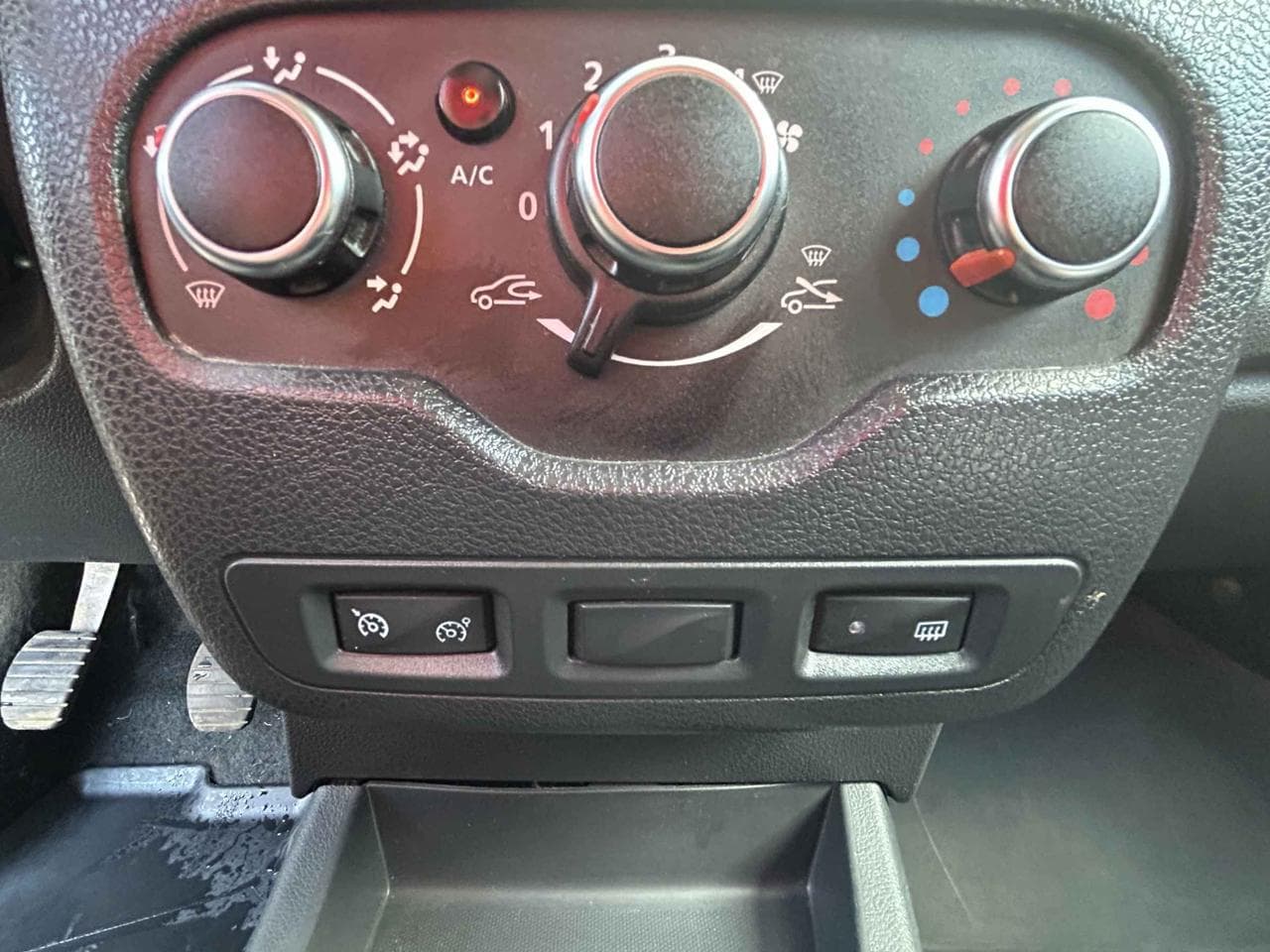 2021 Dacia LODGY - 14