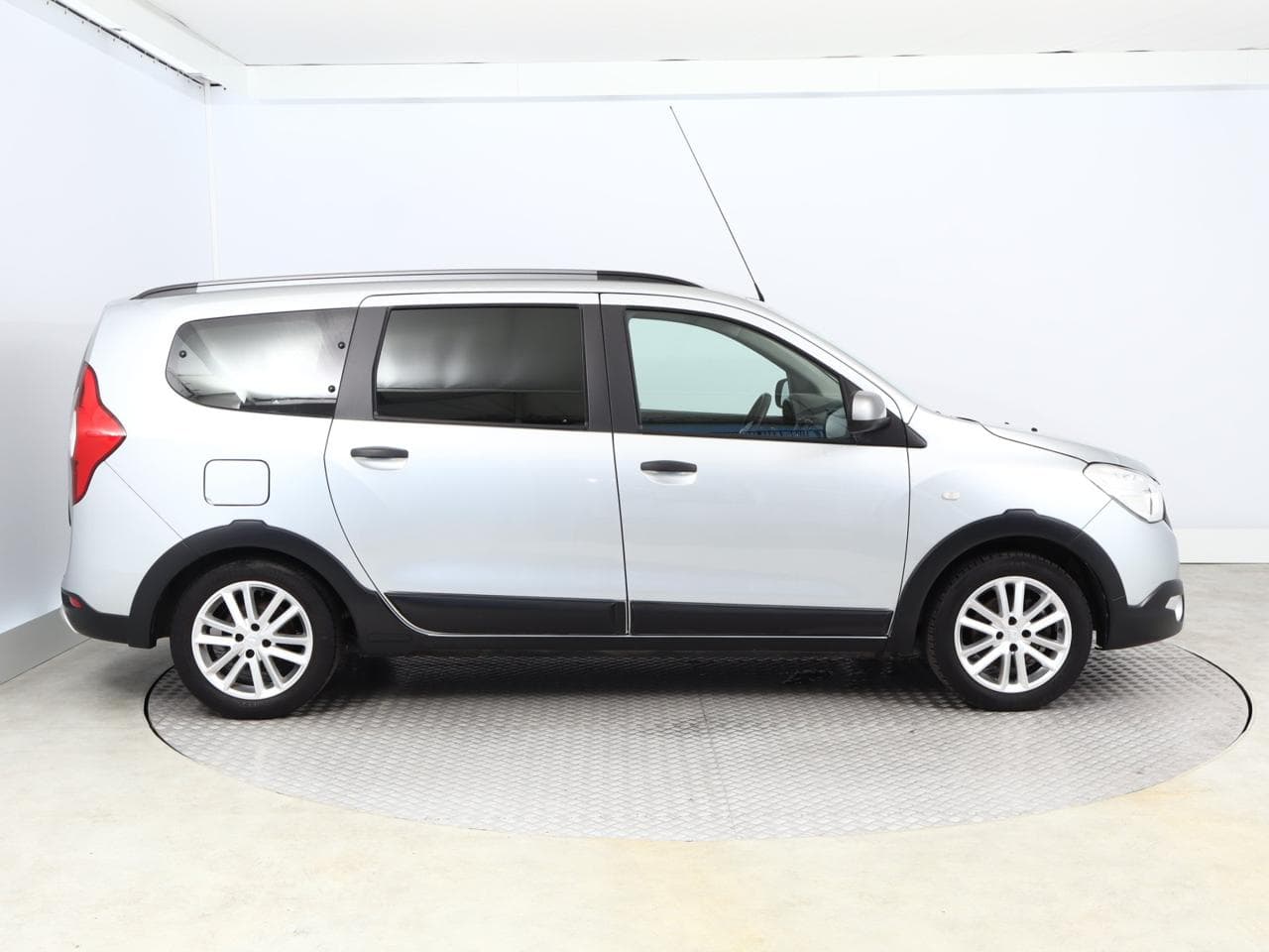 2020 Dacia LODGY - 8