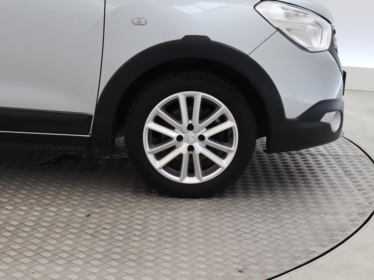 2020 Dacia LODGY - 18