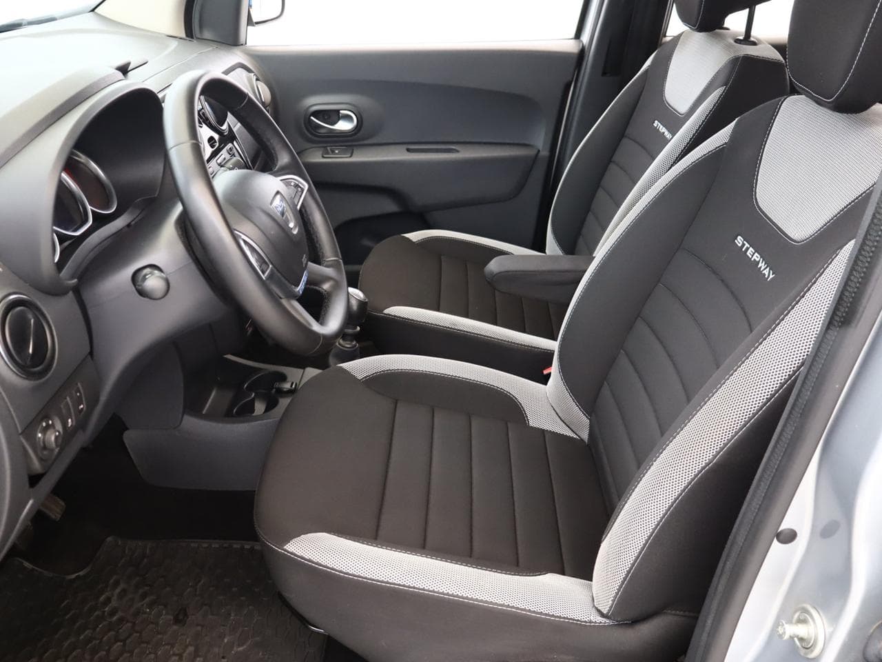 2020 Dacia LODGY - 14