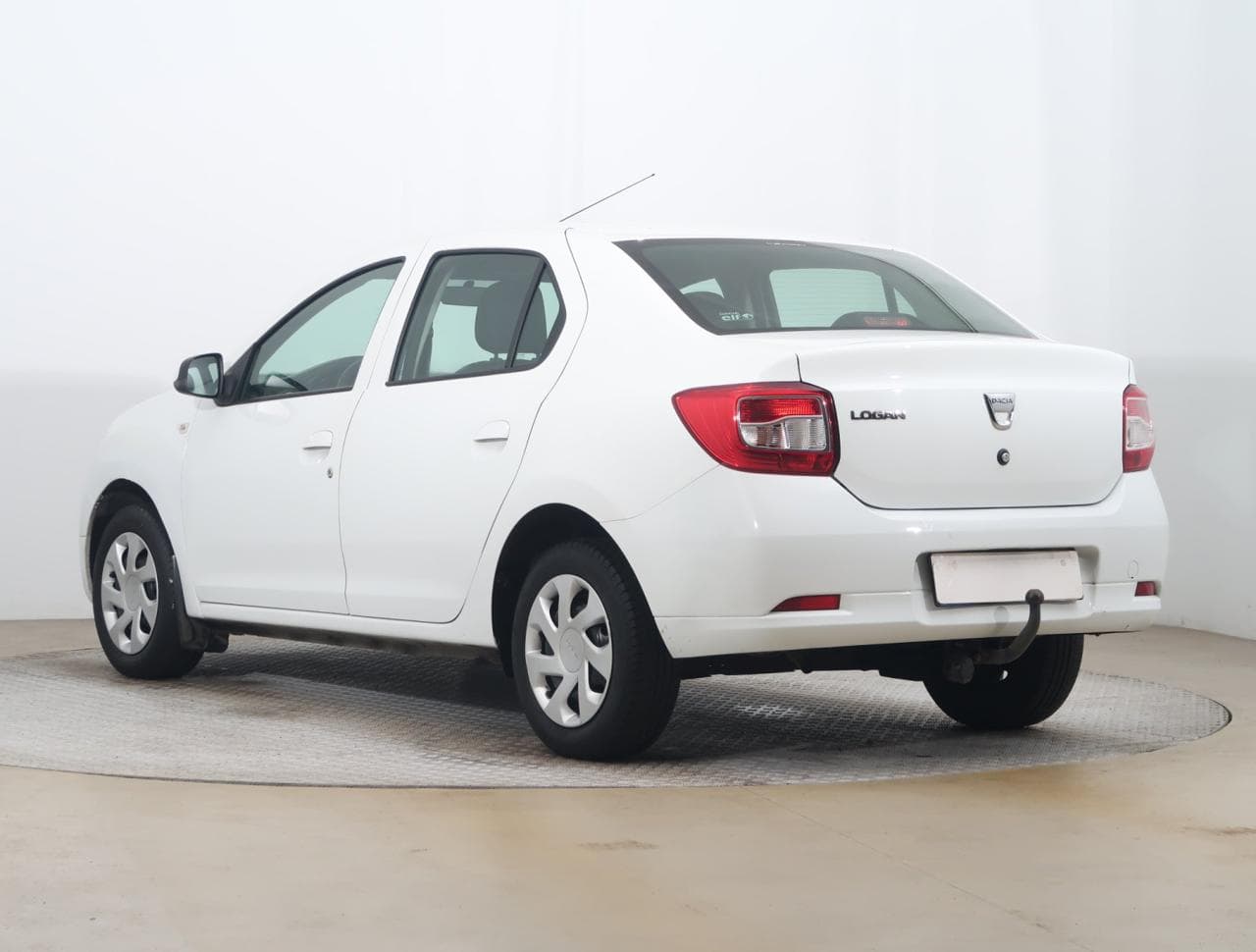 2016 Dacia Logan - 5