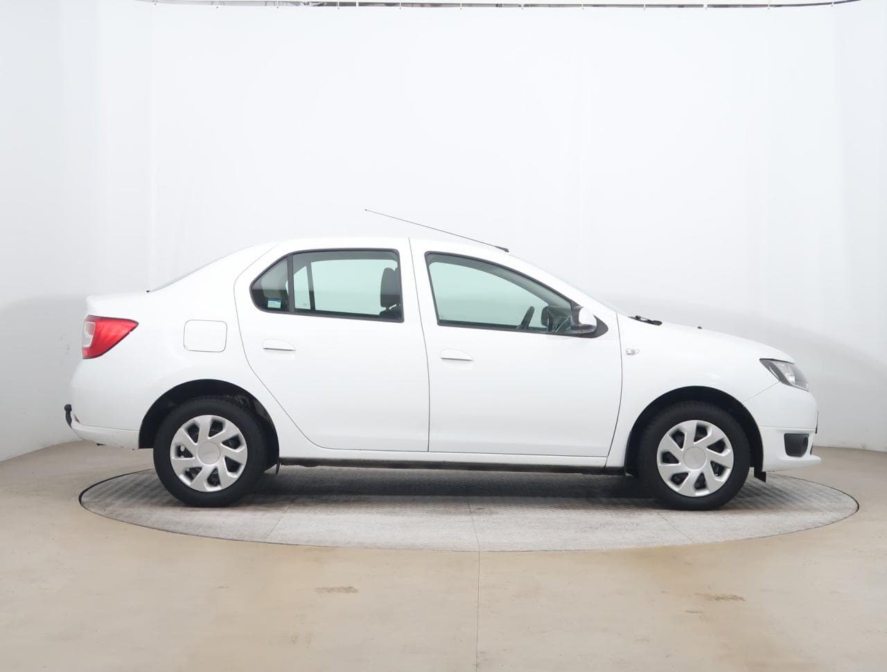 2016 Dacia Logan - 8