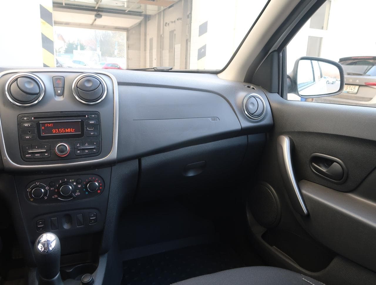 2016 Dacia Logan - 11