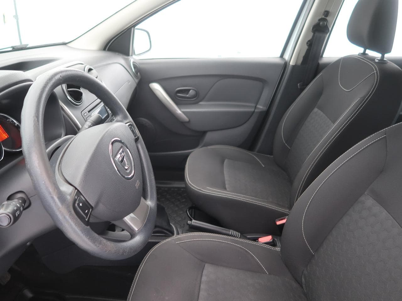 2015 Dacia LOGAN - 16