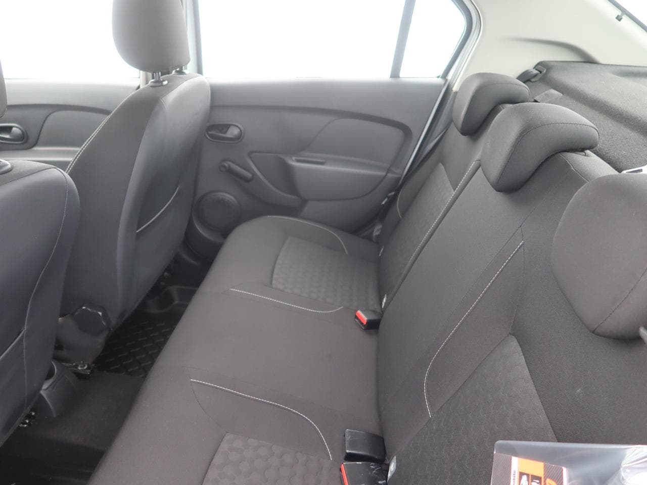 2015 Dacia LOGAN - 15