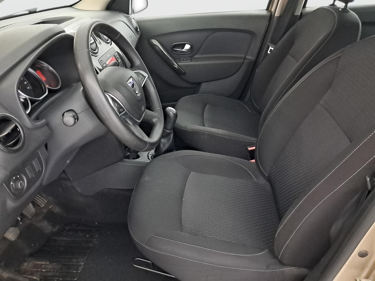2019 Dacia LOGAN - 15