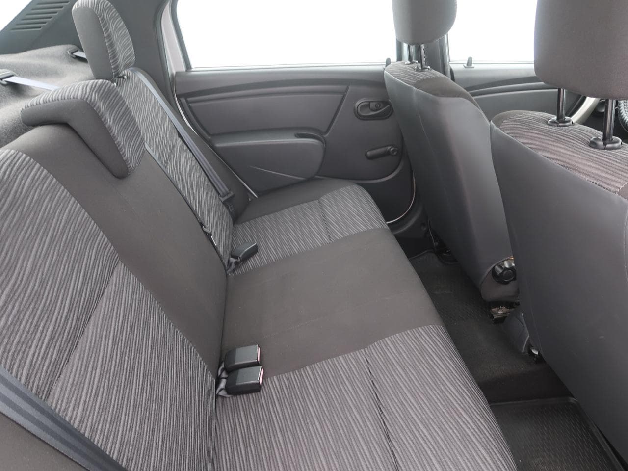 2010 Dacia LOGAN - 11
