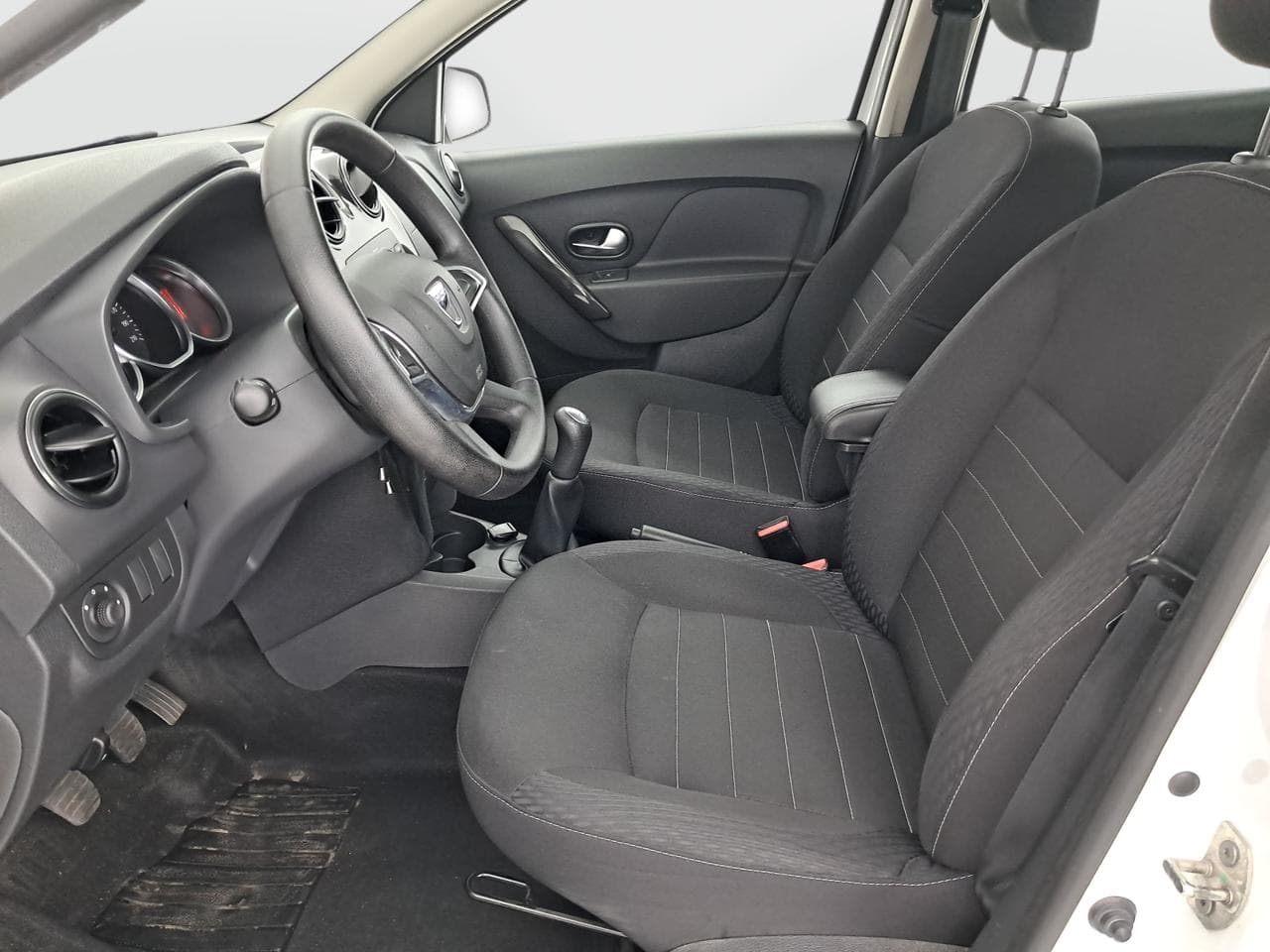 2020 Dacia LOGAN - 16