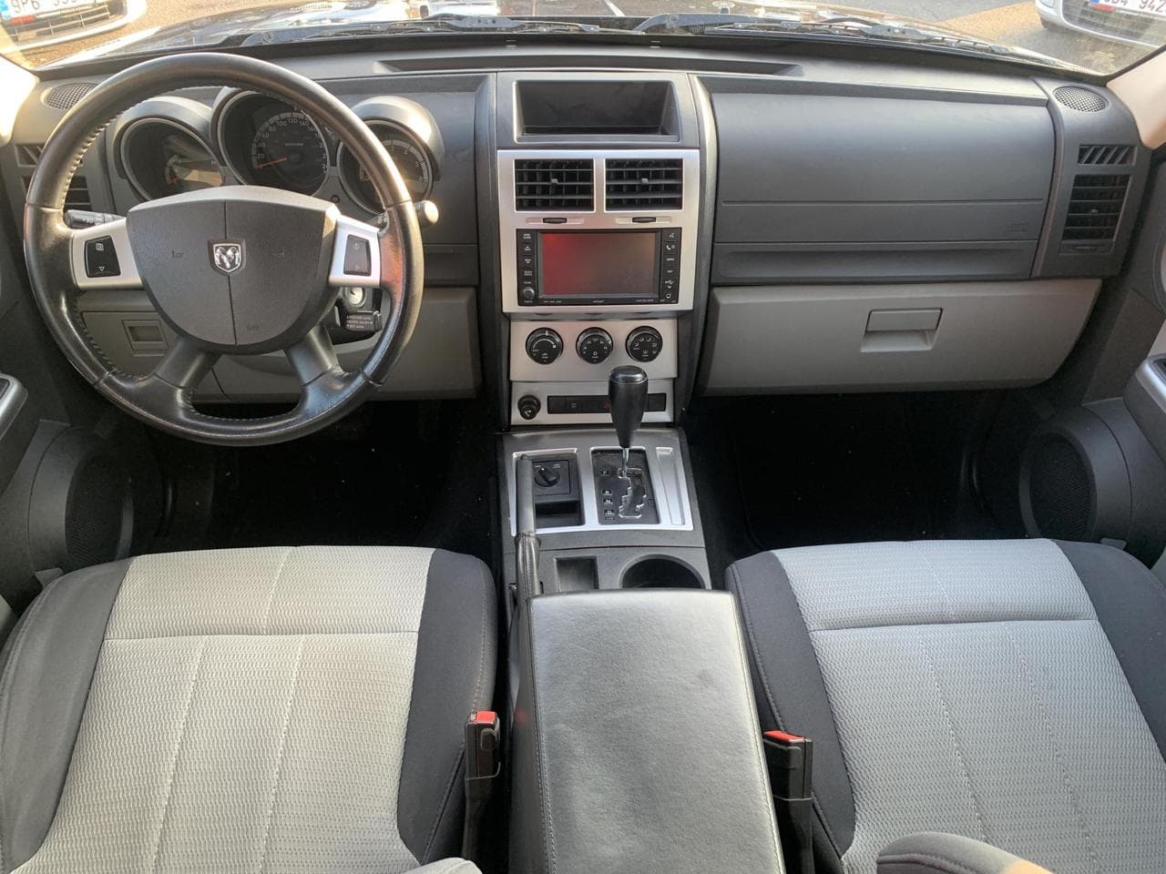 2008 Dodge Nitro - 8