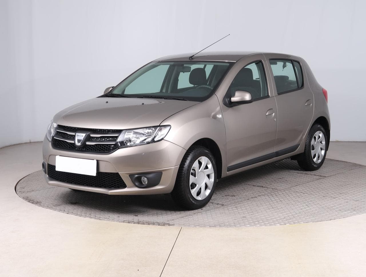 2015 Dacia Sandero - 3