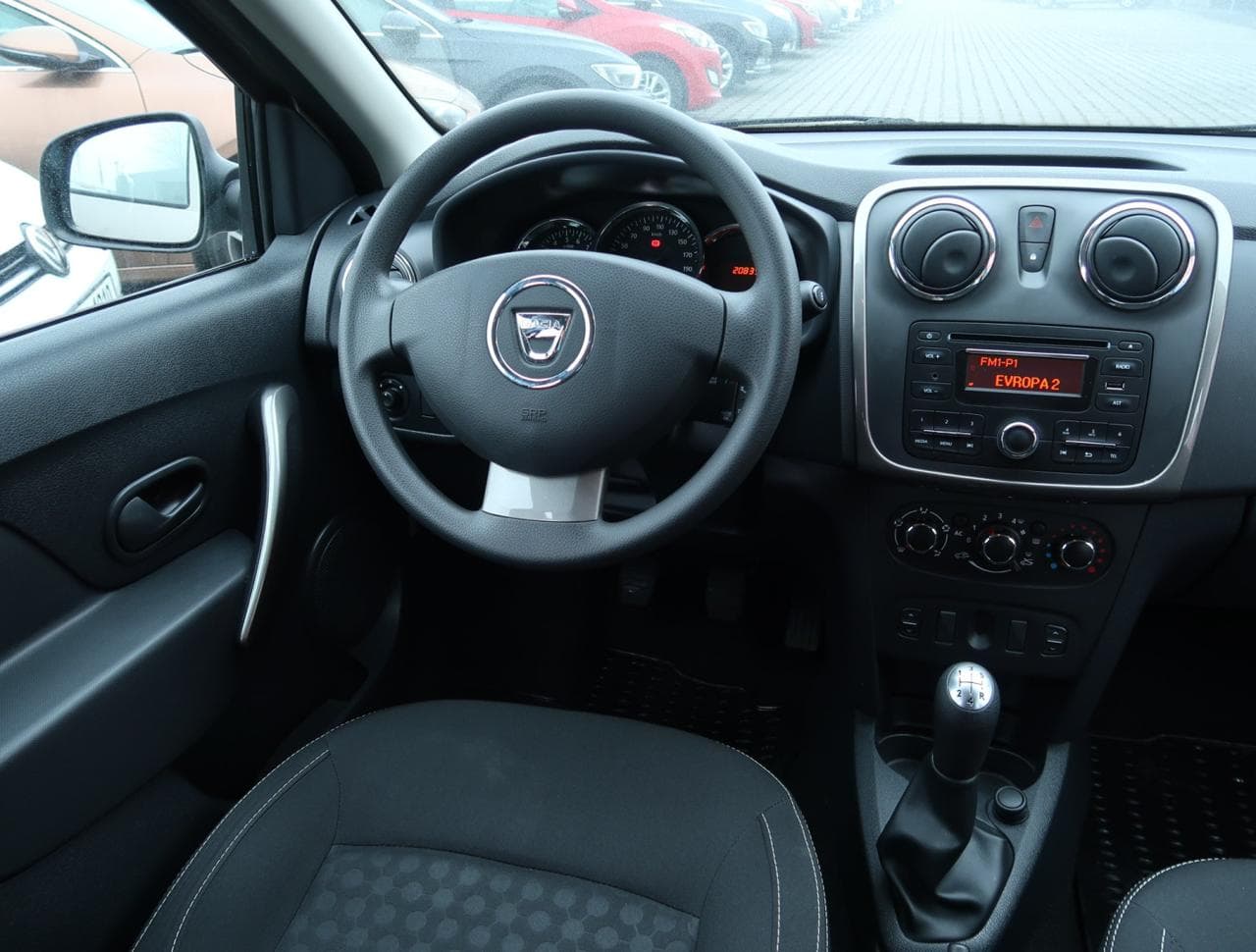 2015 Dacia Sandero - 9