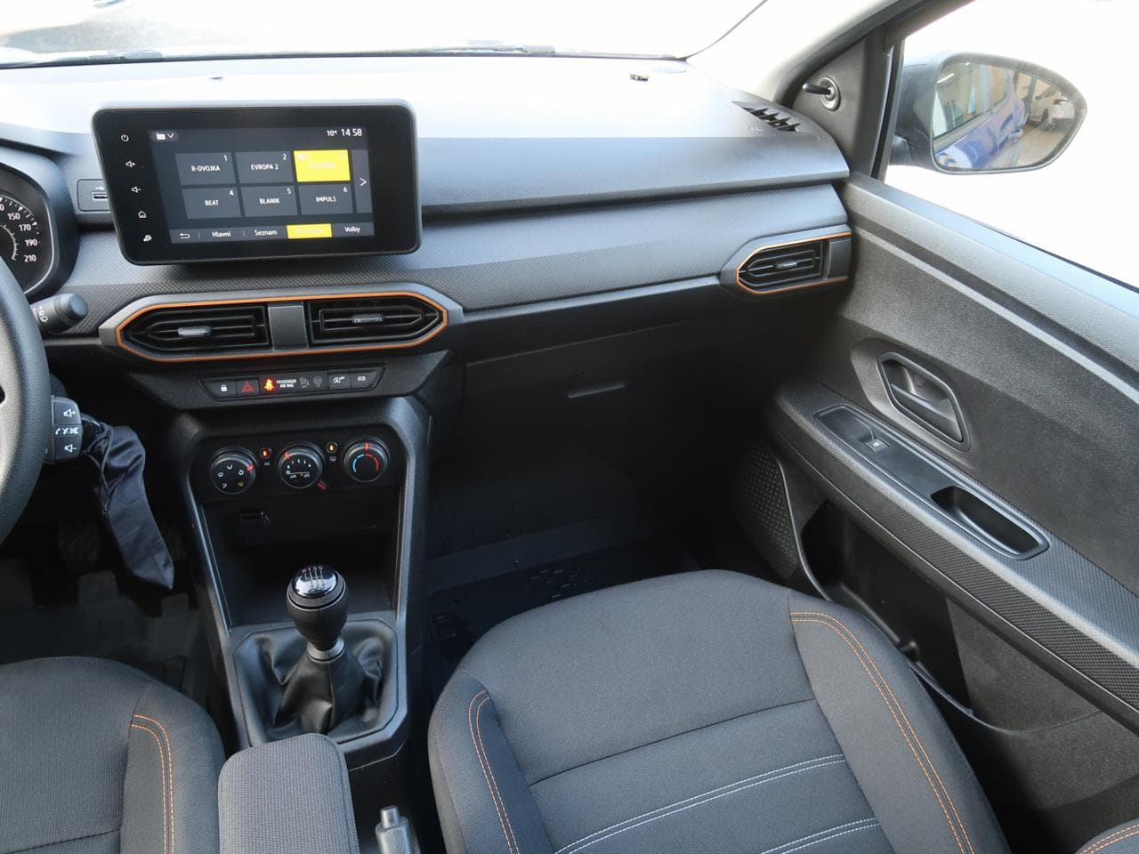 2022 Dacia SANDERO - 11