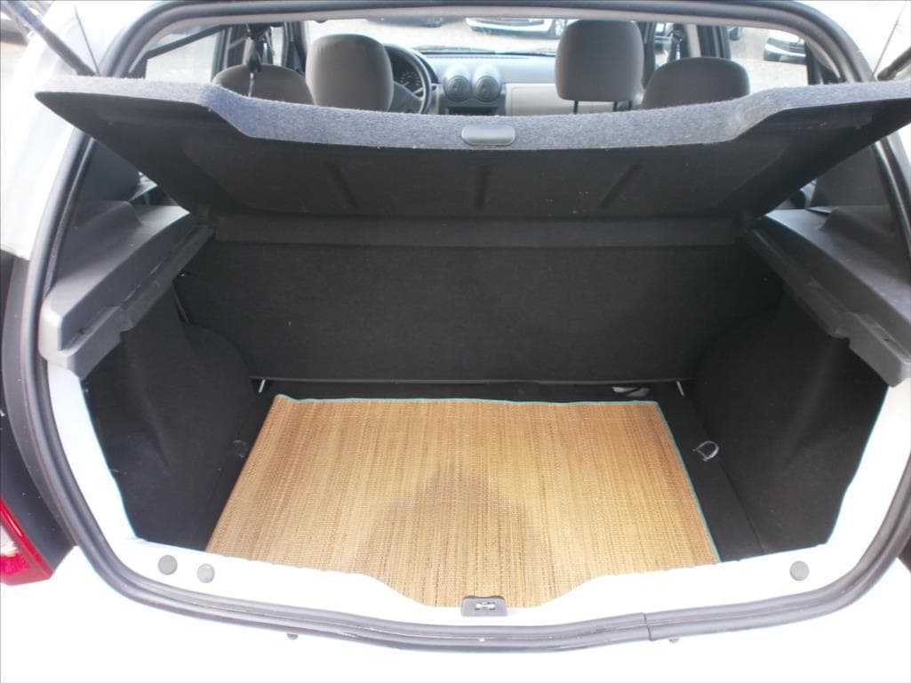 2009 Dacia SANDERO - 12