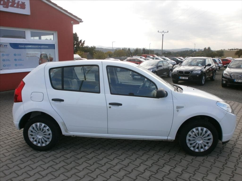 2009 Dacia SANDERO - 8