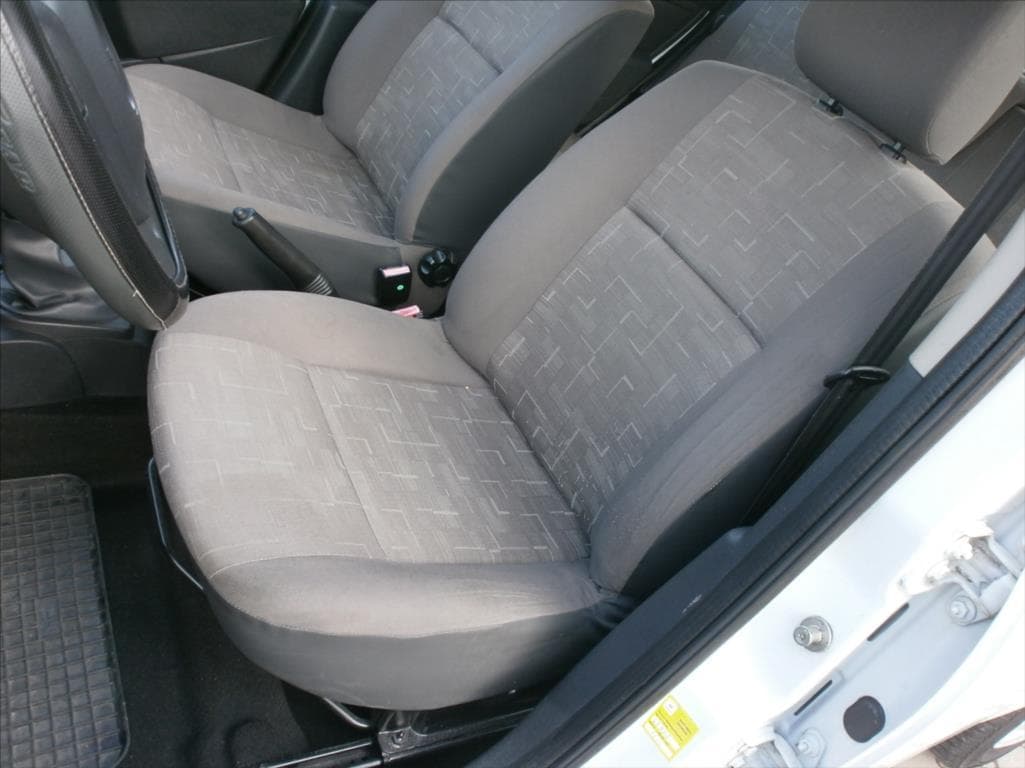 2009 Dacia SANDERO - 17