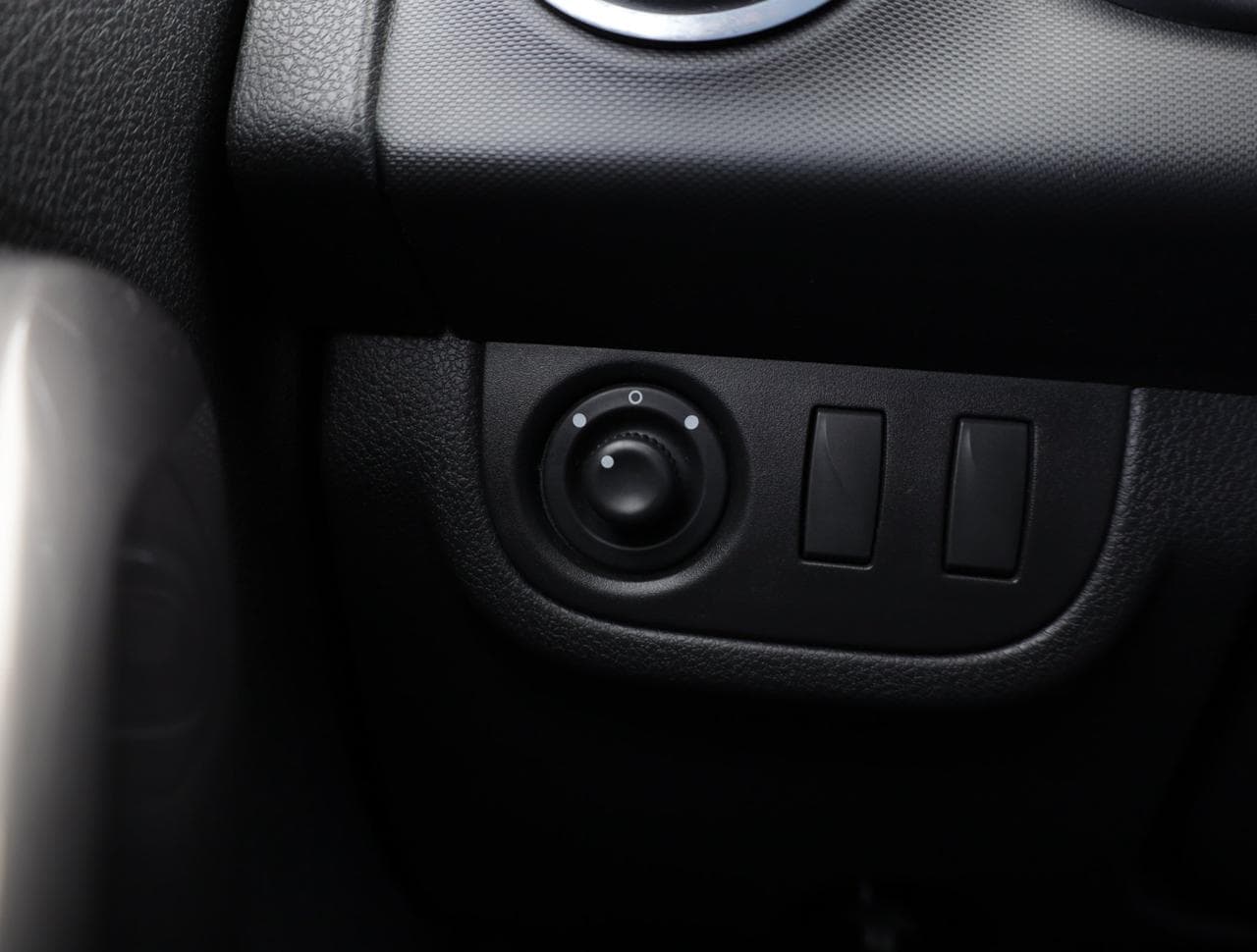 2015 Dacia Sandero - 17