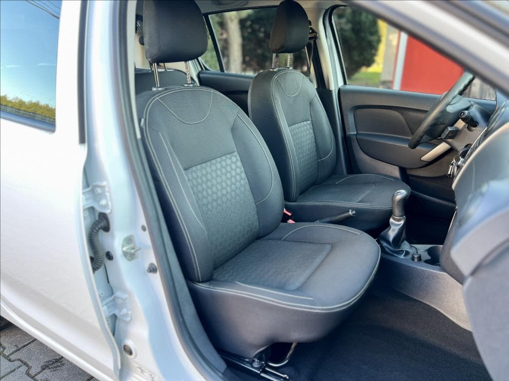 2015 Dacia SANDERO - 17