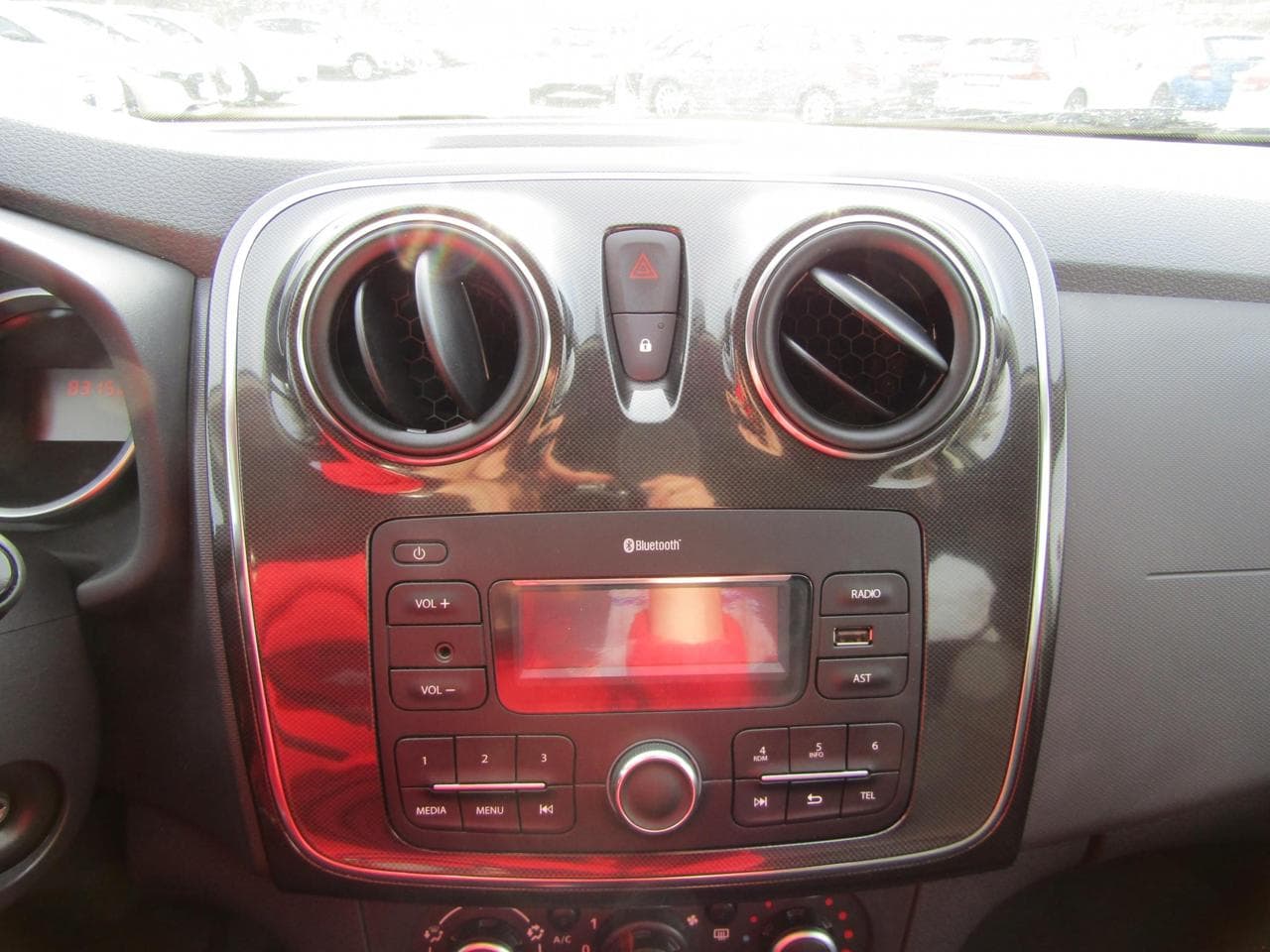 2019 Dacia Sandero - 12