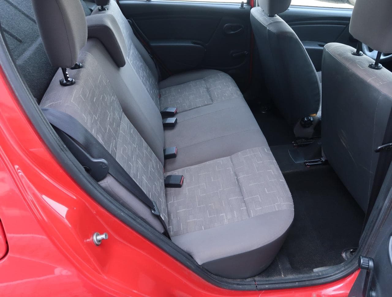 2009 Dacia Sandero - 13