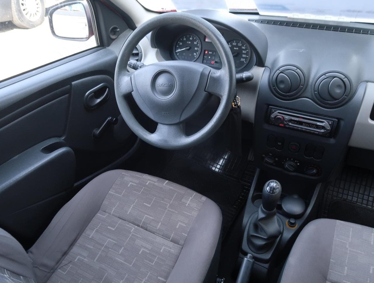 2009 Dacia Sandero - 9