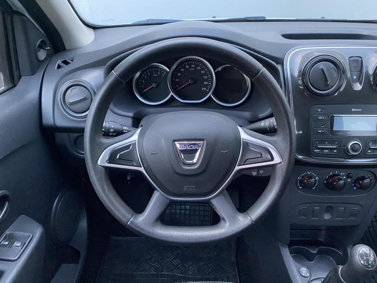 2017 Dacia SANDERO - 11