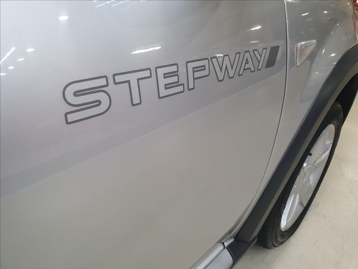 2011 Dacia Sandero - 5