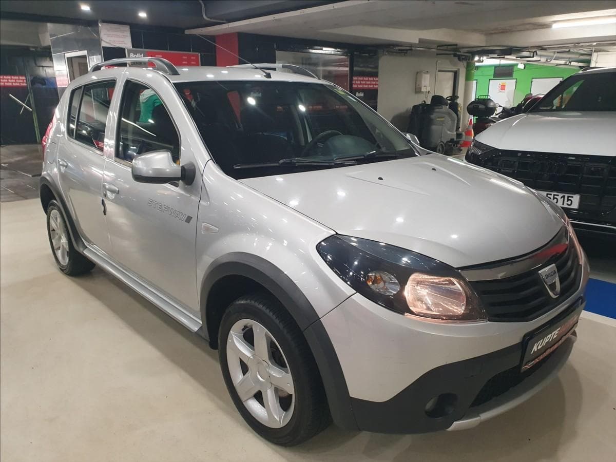 2011 Dacia Sandero - 2