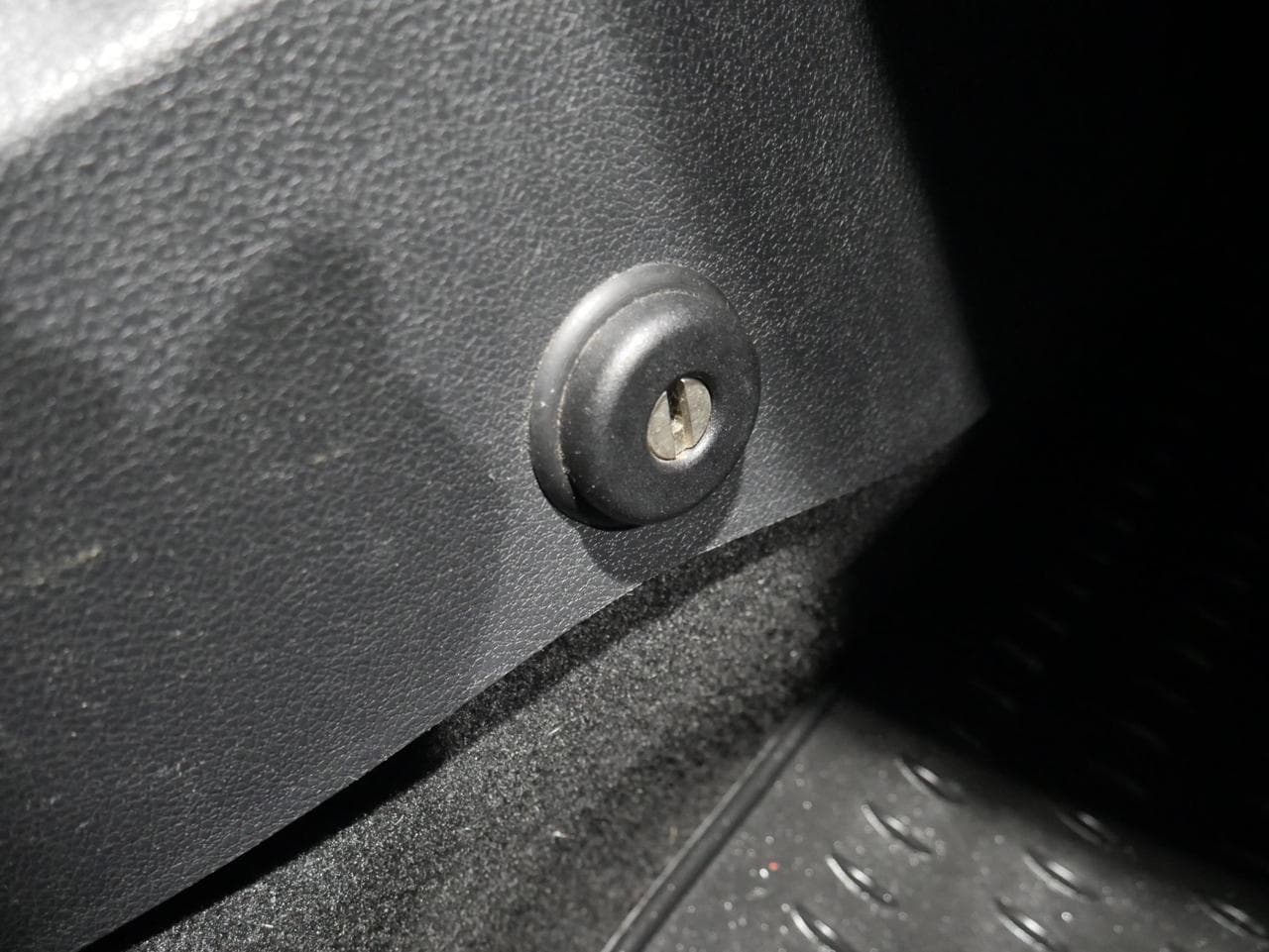 2015 Dacia Sandero - 29