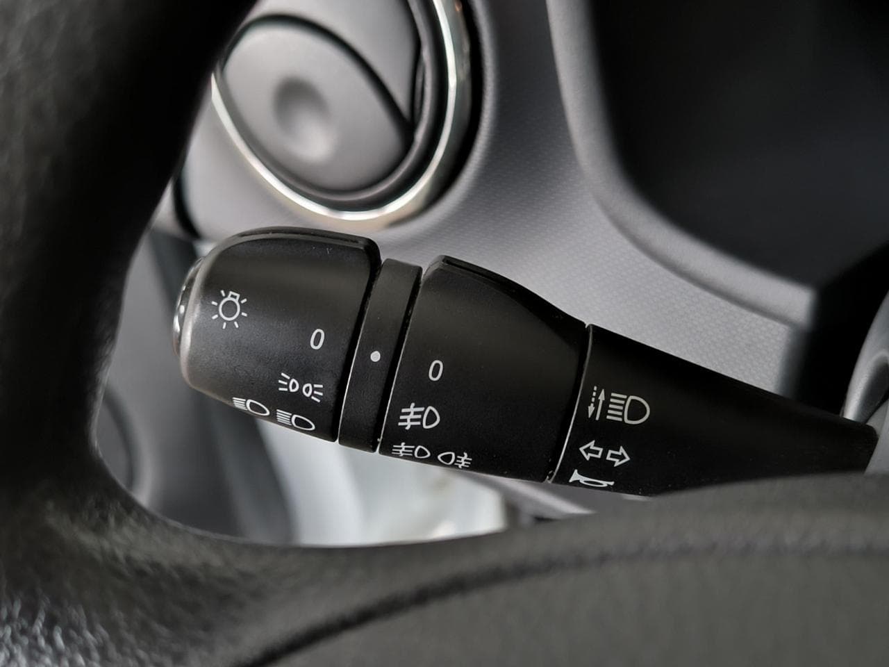 2016 Dacia Sandero - 31